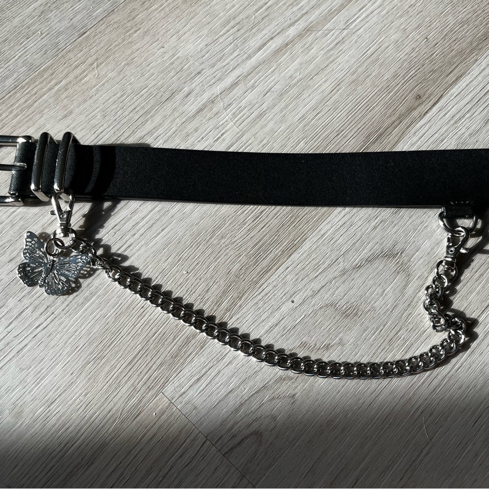 Black belt w chain